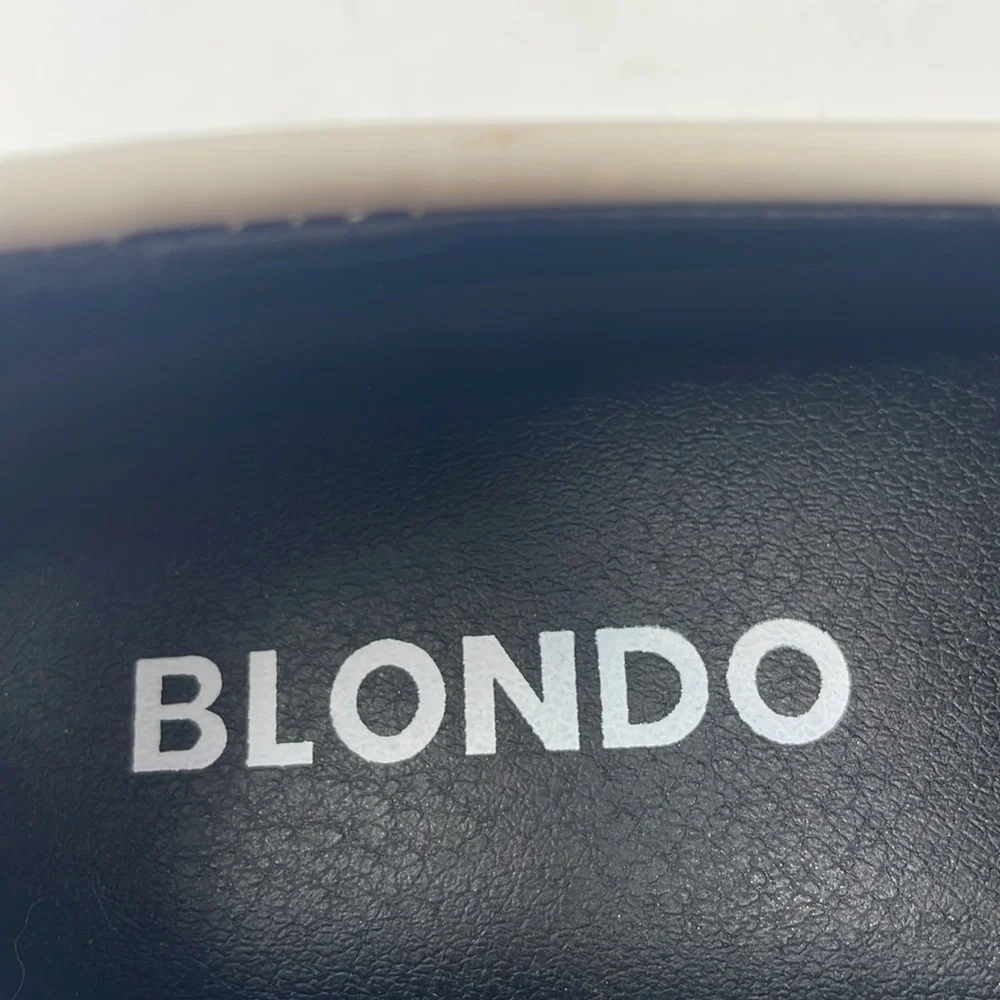 Blondo Waterproof Off White Slip-On Chunky Loafers Size 7.5 Brand New In Box